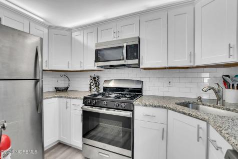 384 Mcdowell Drive East Brunswick NJ 08816