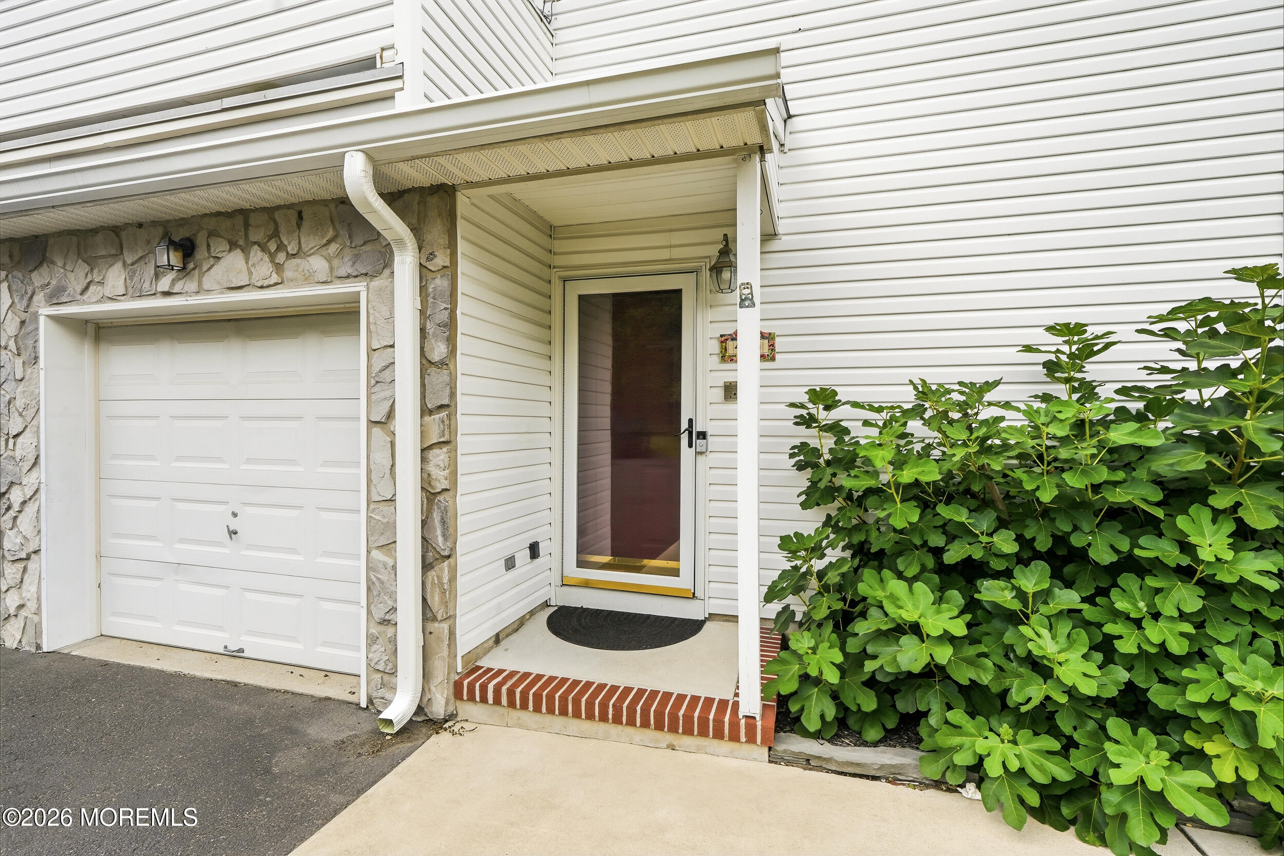 410 Deuce Drive Wall NJ 07719