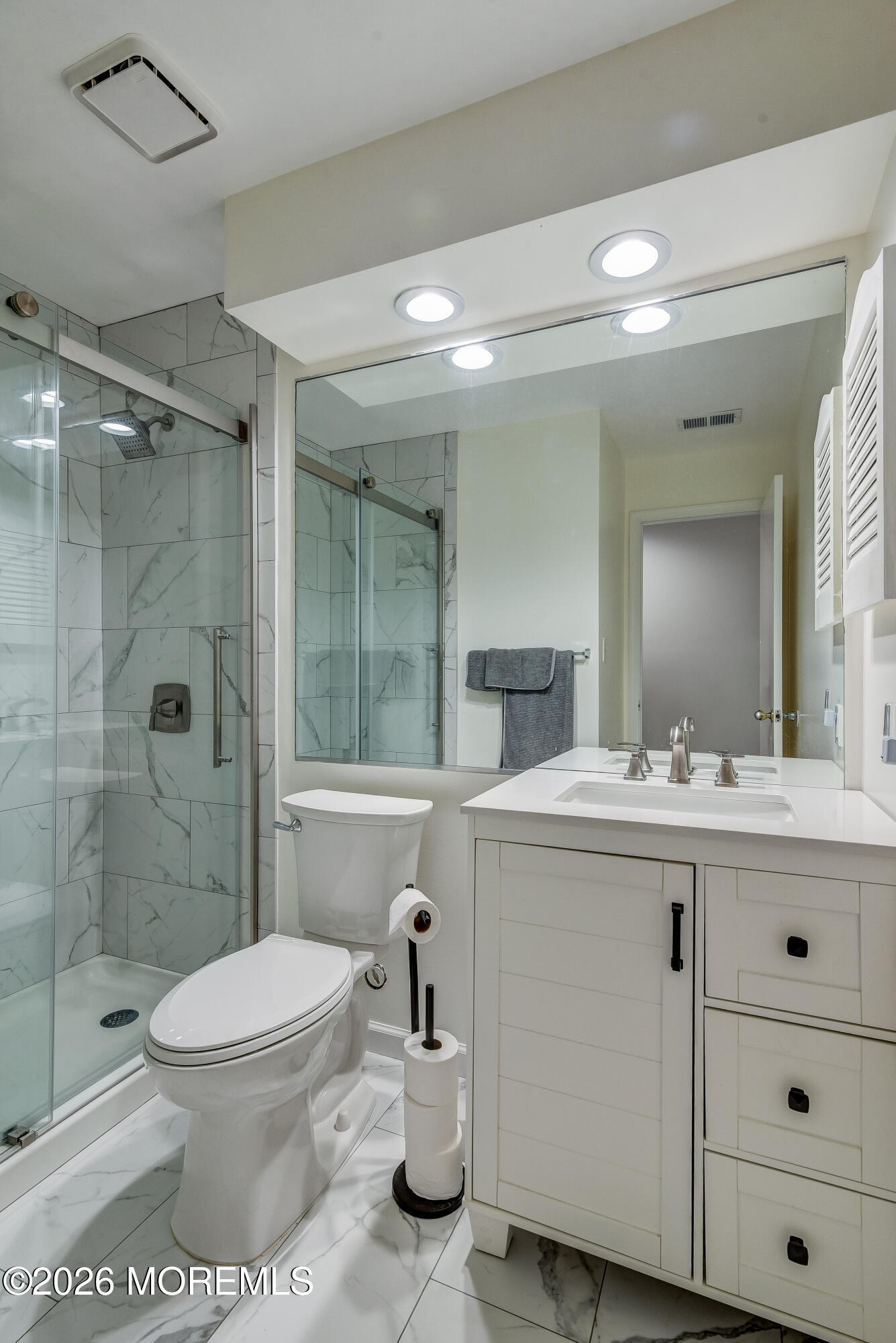 431 Hampton Court Englishtown NJ 07726