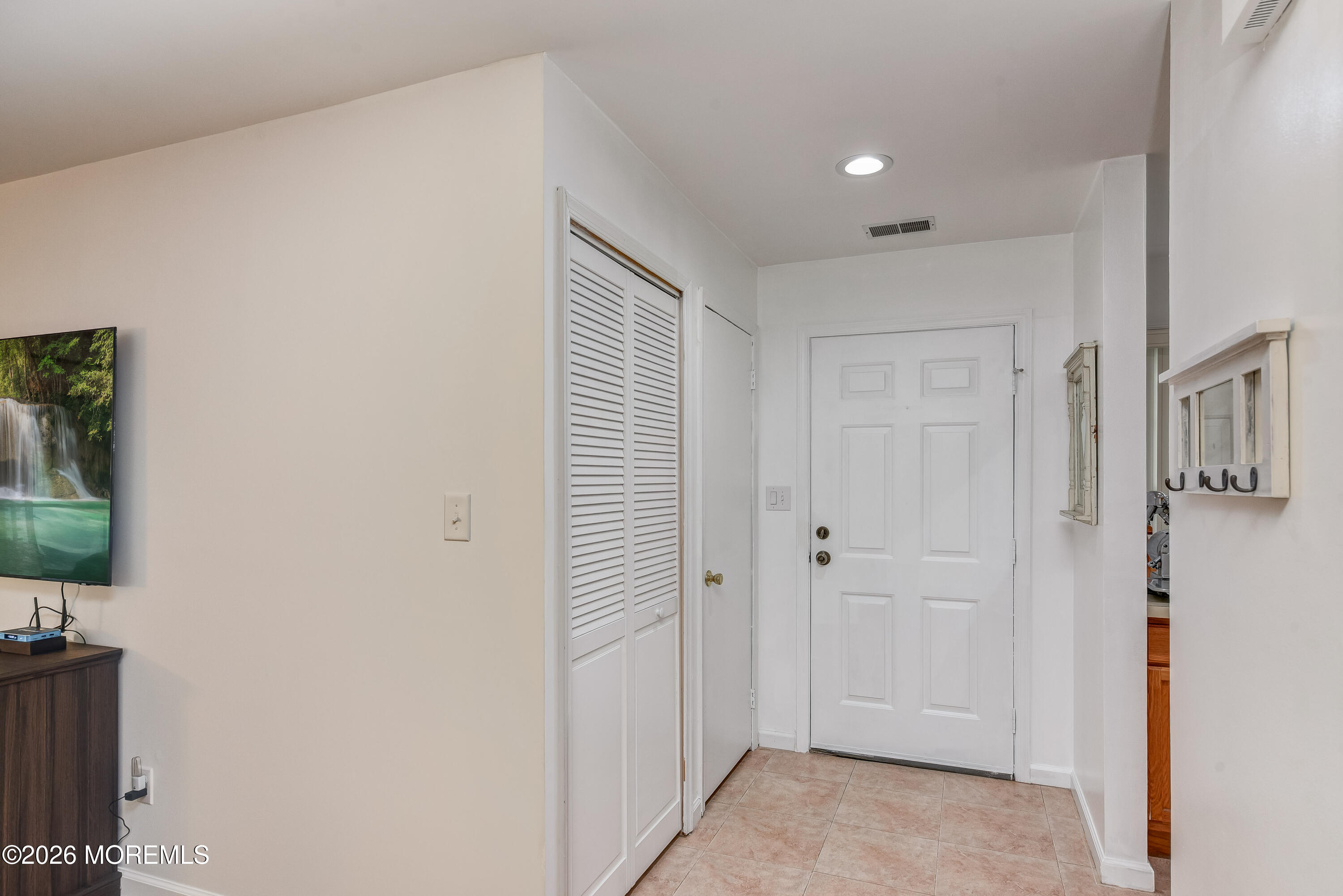 431 Hampton Court Englishtown NJ 07726