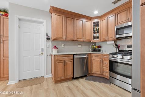 8 Dickenson Court Freehold NJ 07728