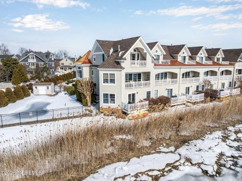 10 Waters Edge Brielle NJ 08730