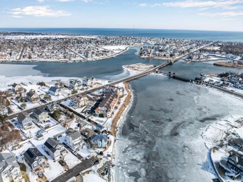 10 Waters Edge Brielle NJ 08730