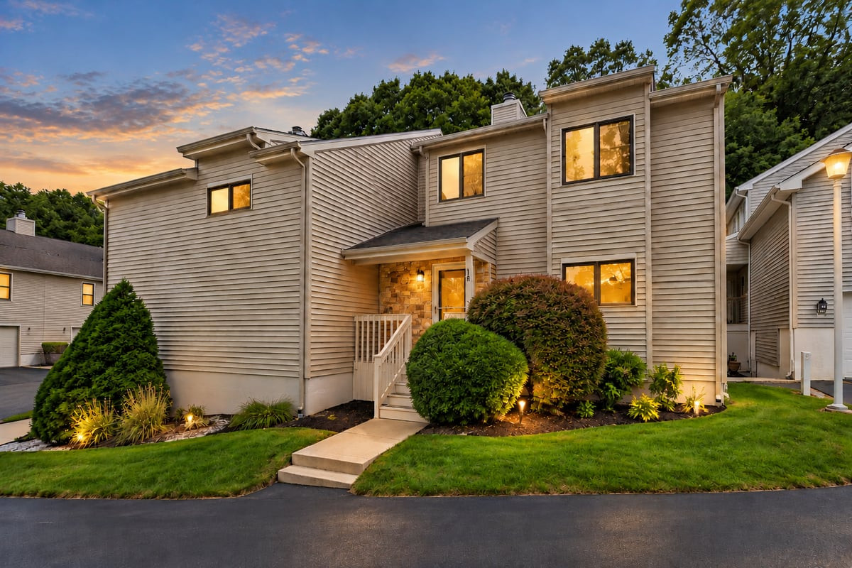 18 Oxford Lane Middletown NJ 07748