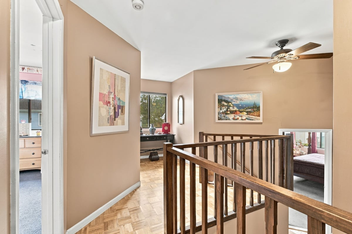 18 Oxford Lane Middletown NJ 07748