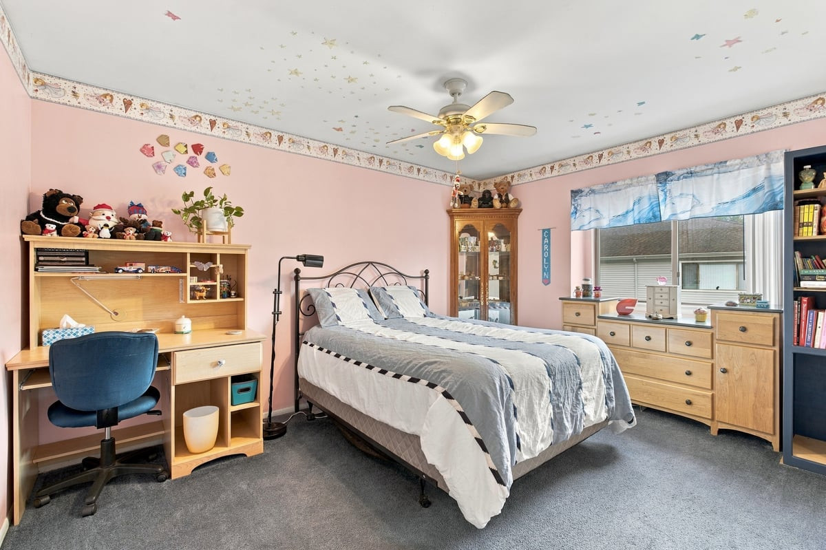 18 Oxford Lane Middletown NJ 07748