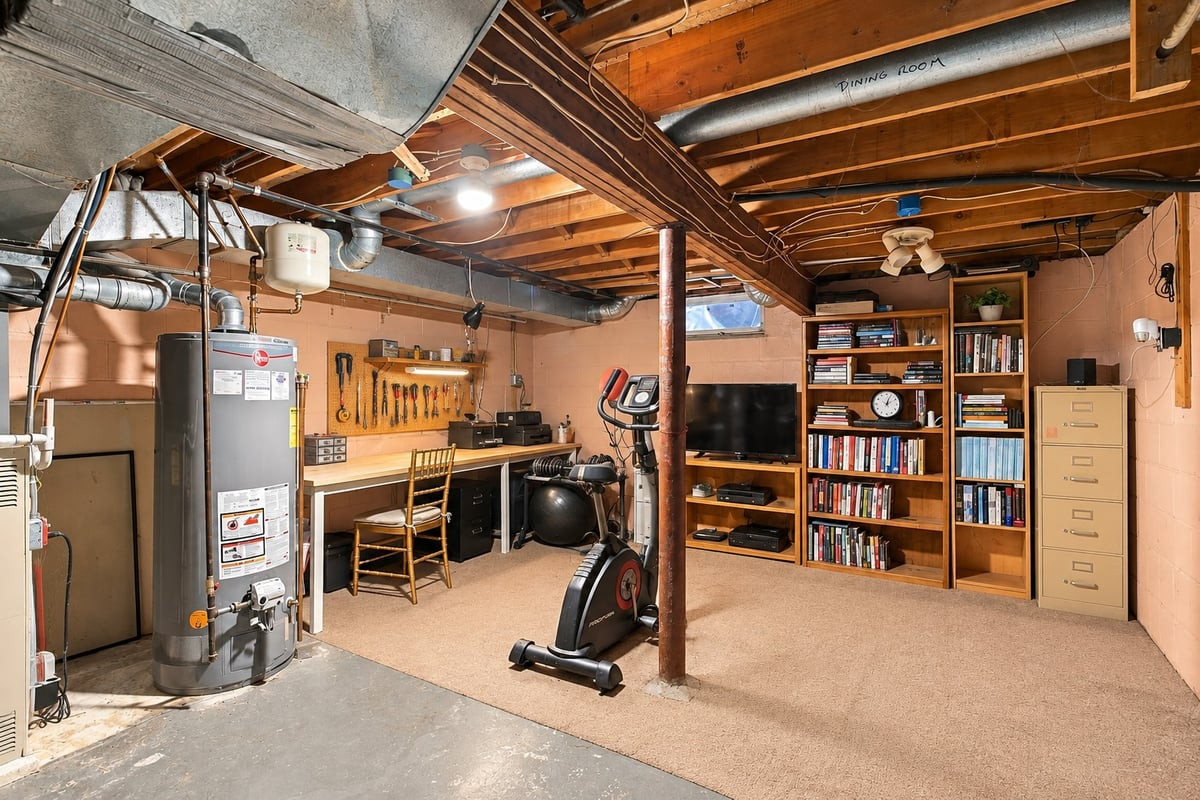 18 Oxford Lane Middletown NJ 07748