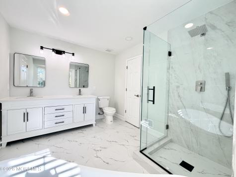 1 Whitemarsh Drive Manalapan NJ 07726