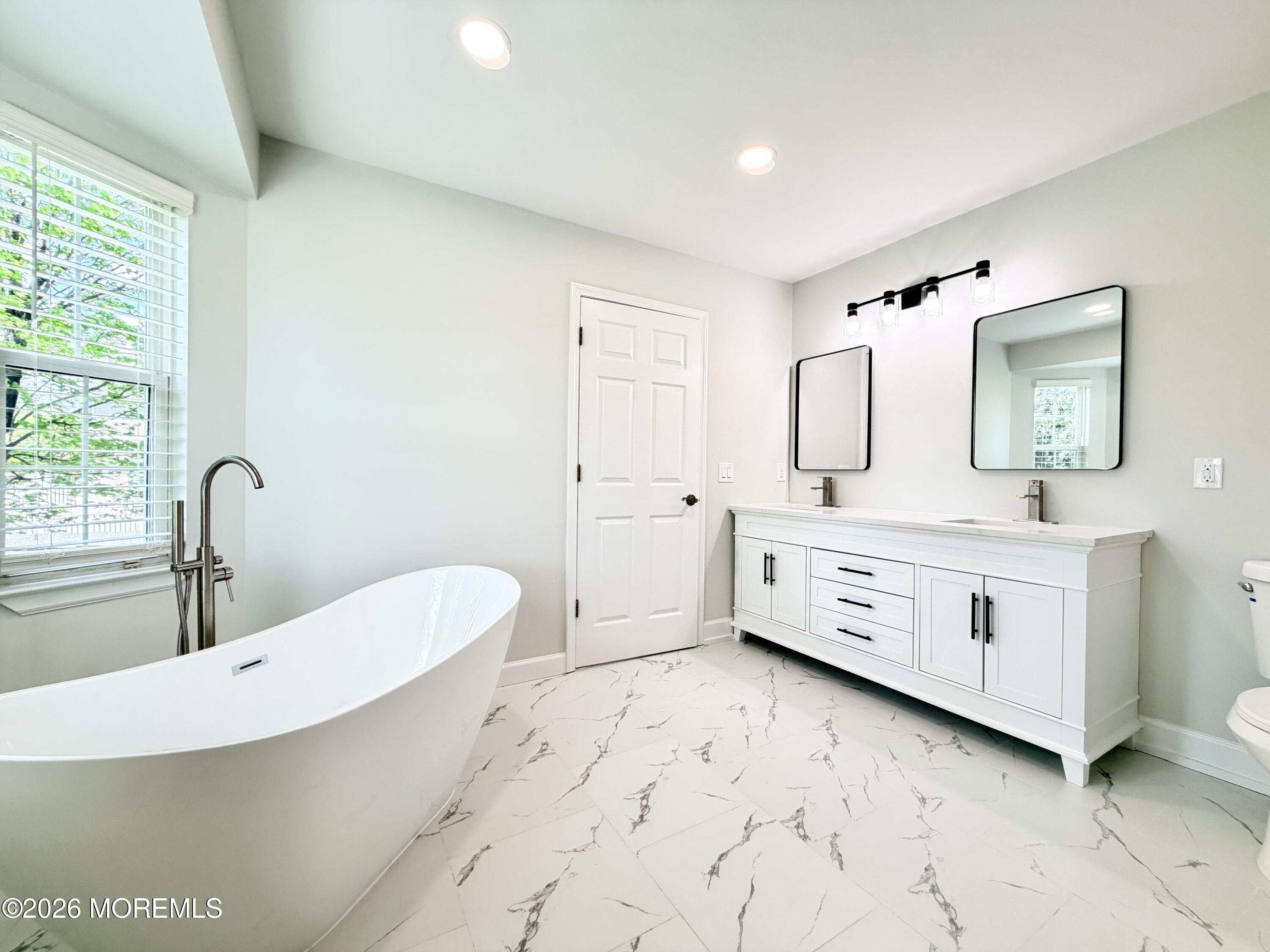 1 Whitemarsh Drive Manalapan NJ 07726