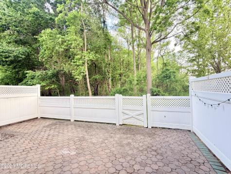 1 Whitemarsh Drive Manalapan NJ 07726