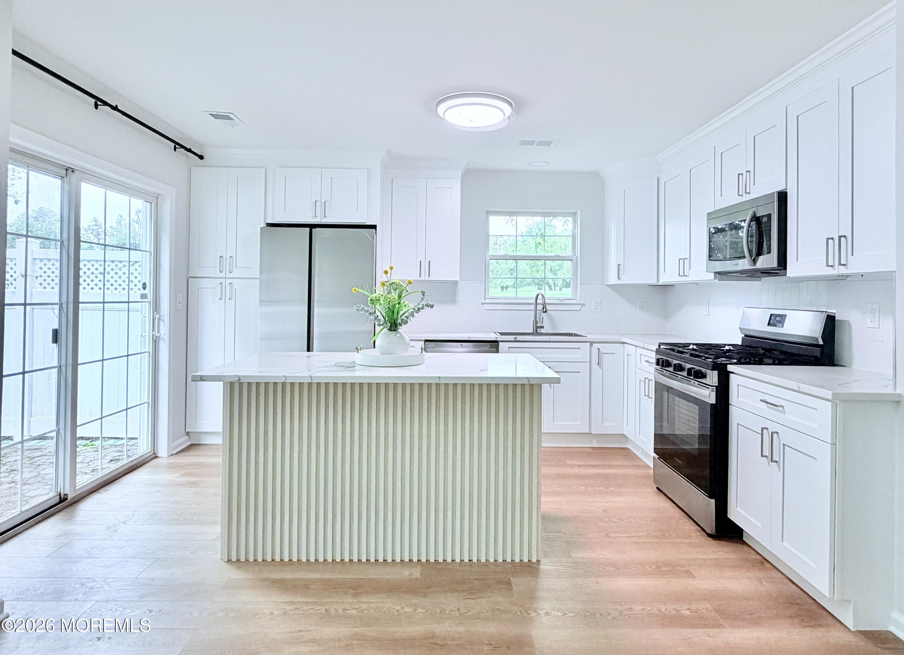 1 Whitemarsh Drive Manalapan NJ 07726