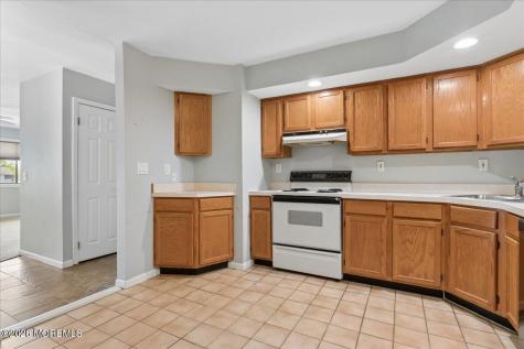 C10 Avon Drive East Windsor NJ 08520
