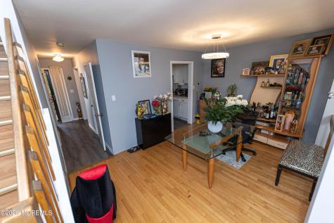 276 Longwood Drive Englishtown NJ 07726