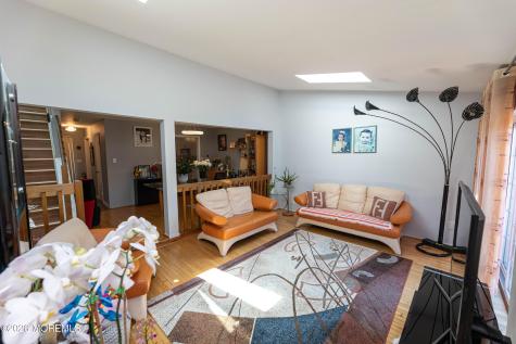 276 Longwood Drive Englishtown NJ 07726
