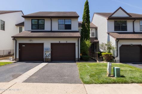 276 Longwood Drive Englishtown NJ 07726