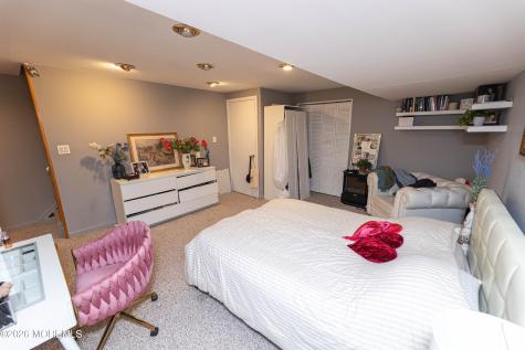 276 Longwood Drive Englishtown NJ 07726
