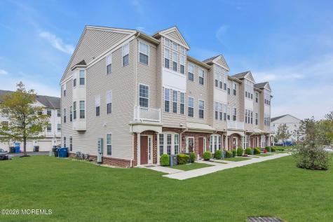 18 Jake Drive Tinton Falls NJ 07712