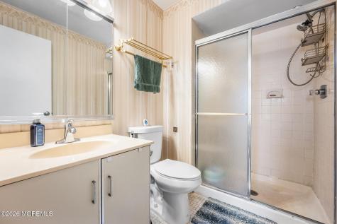 100 Dundee Court Aberdeen NJ 07747