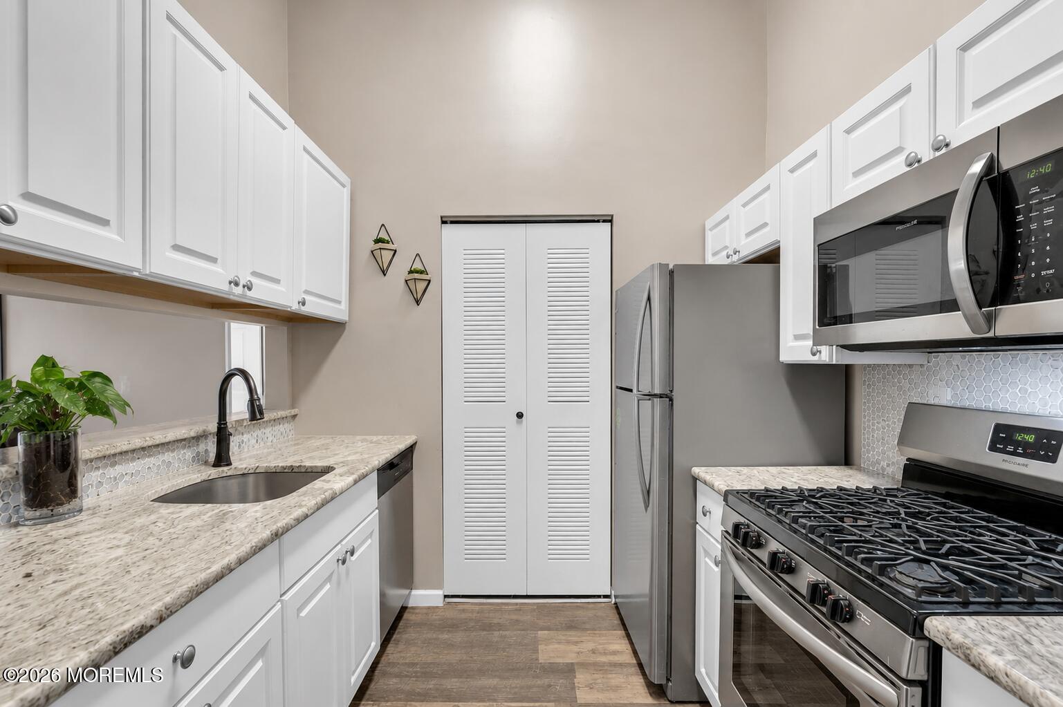 220 Azalea Circle Jackson NJ 08527