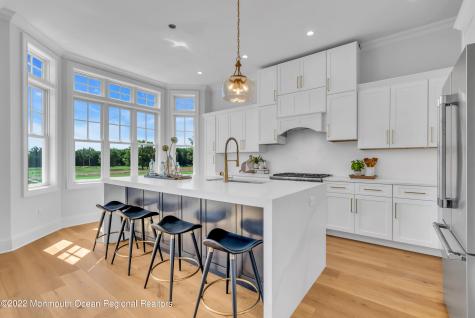 162 Eagle Way Eatontown NJ 07724
