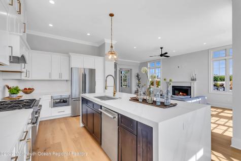 162 Eagle Way Eatontown NJ 07724