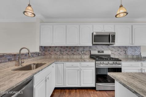11 S Manor Court Wall NJ 07719
