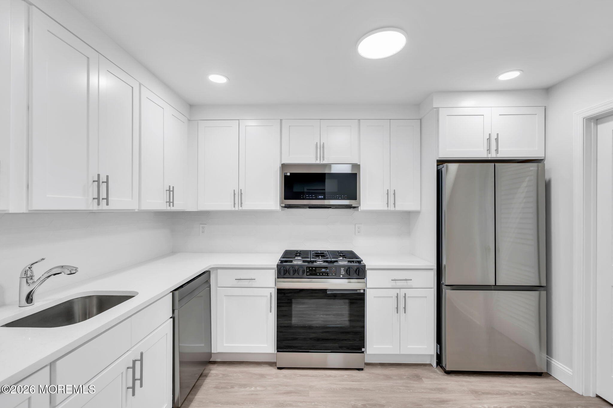386 Hampton Place Morganville NJ 07751