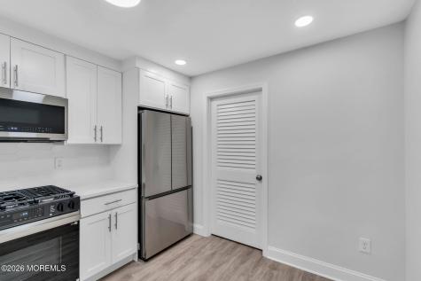 386 Hampton Place Morganville NJ 07751