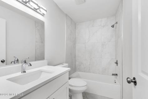 386 Hampton Place Morganville NJ 07751