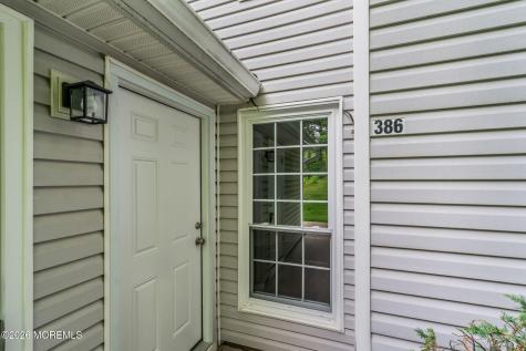386 Hampton Place Morganville NJ 07751
