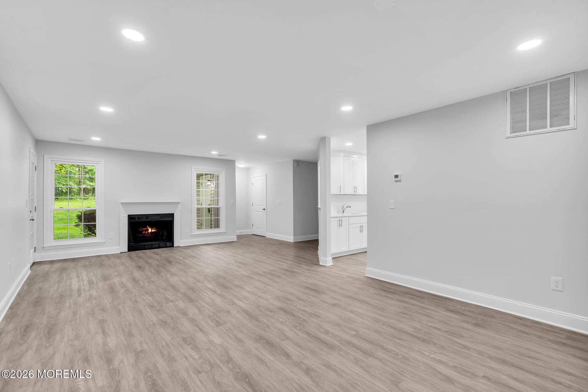 386 Hampton Place Morganville NJ 07751