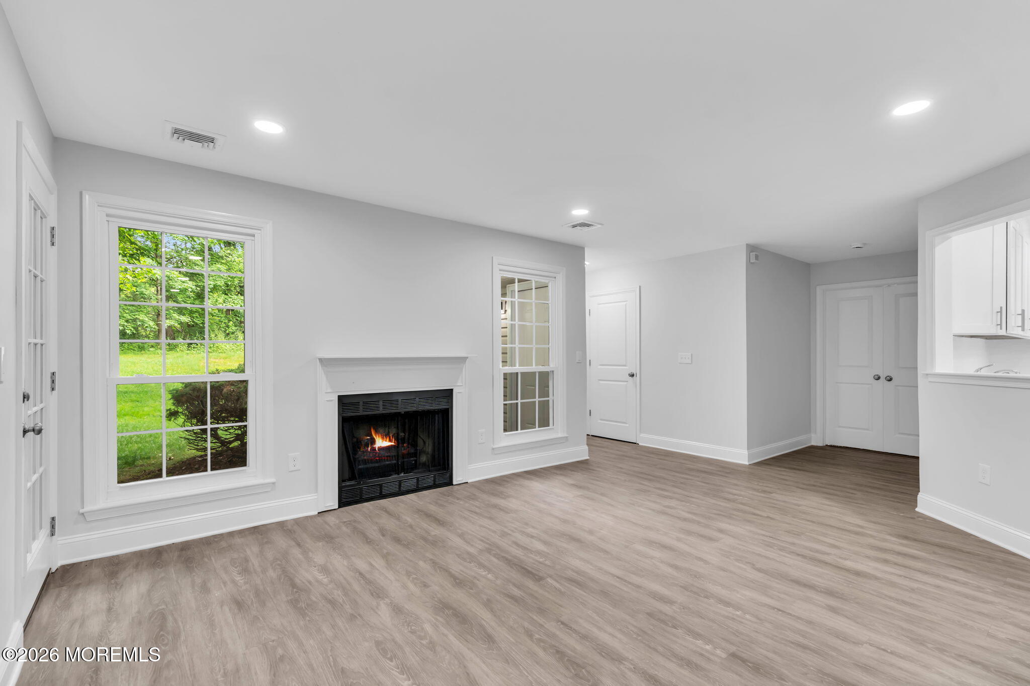 386 Hampton Place Morganville NJ 07751