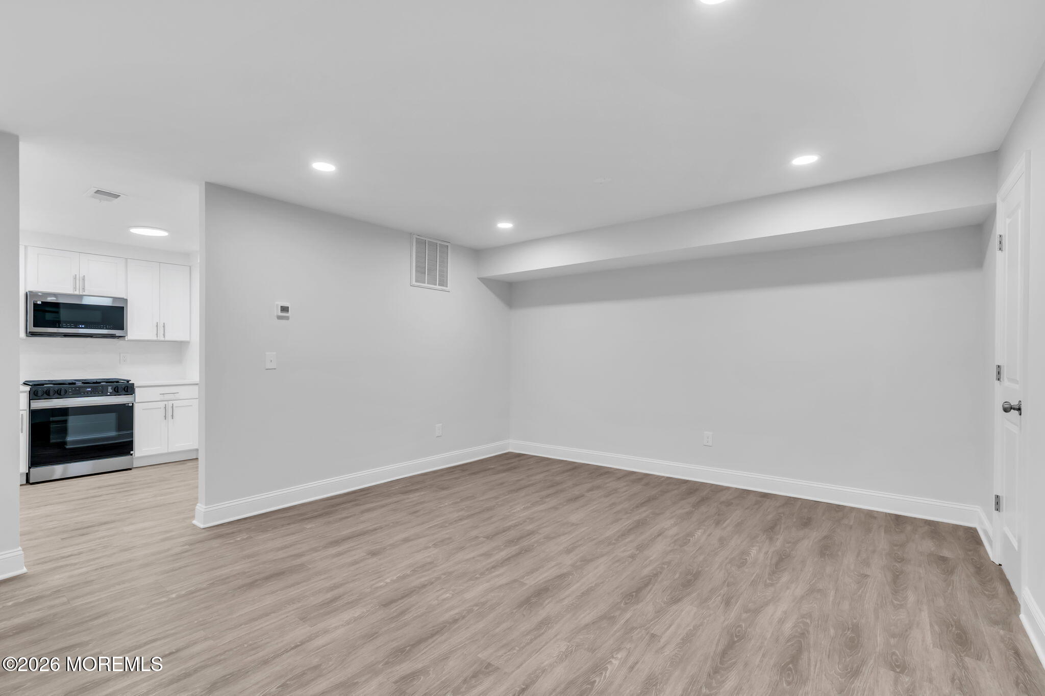 386 Hampton Place Morganville NJ 07751