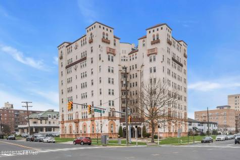 400 Deal Lake Drive Asbury Park NJ 07712