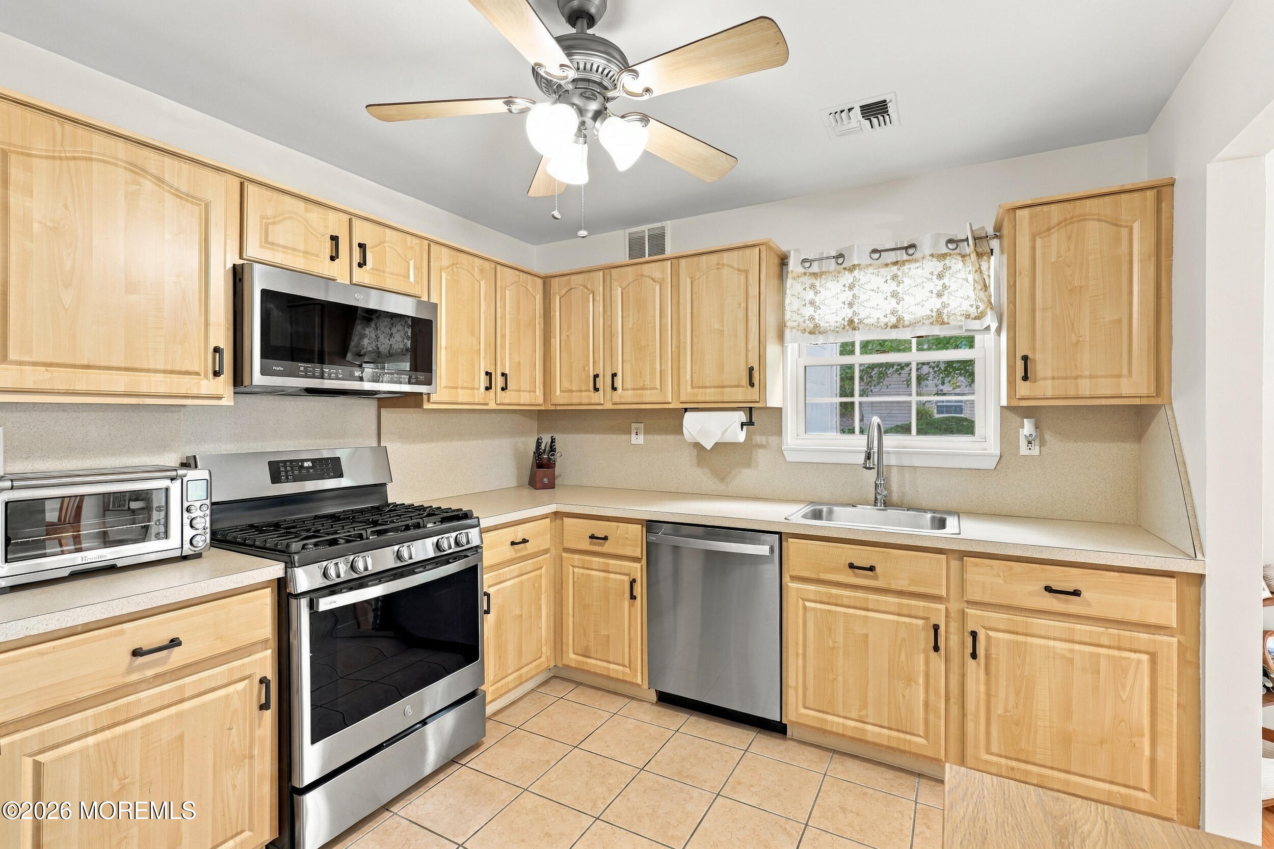60 County Road Cliffwood NJ 07721