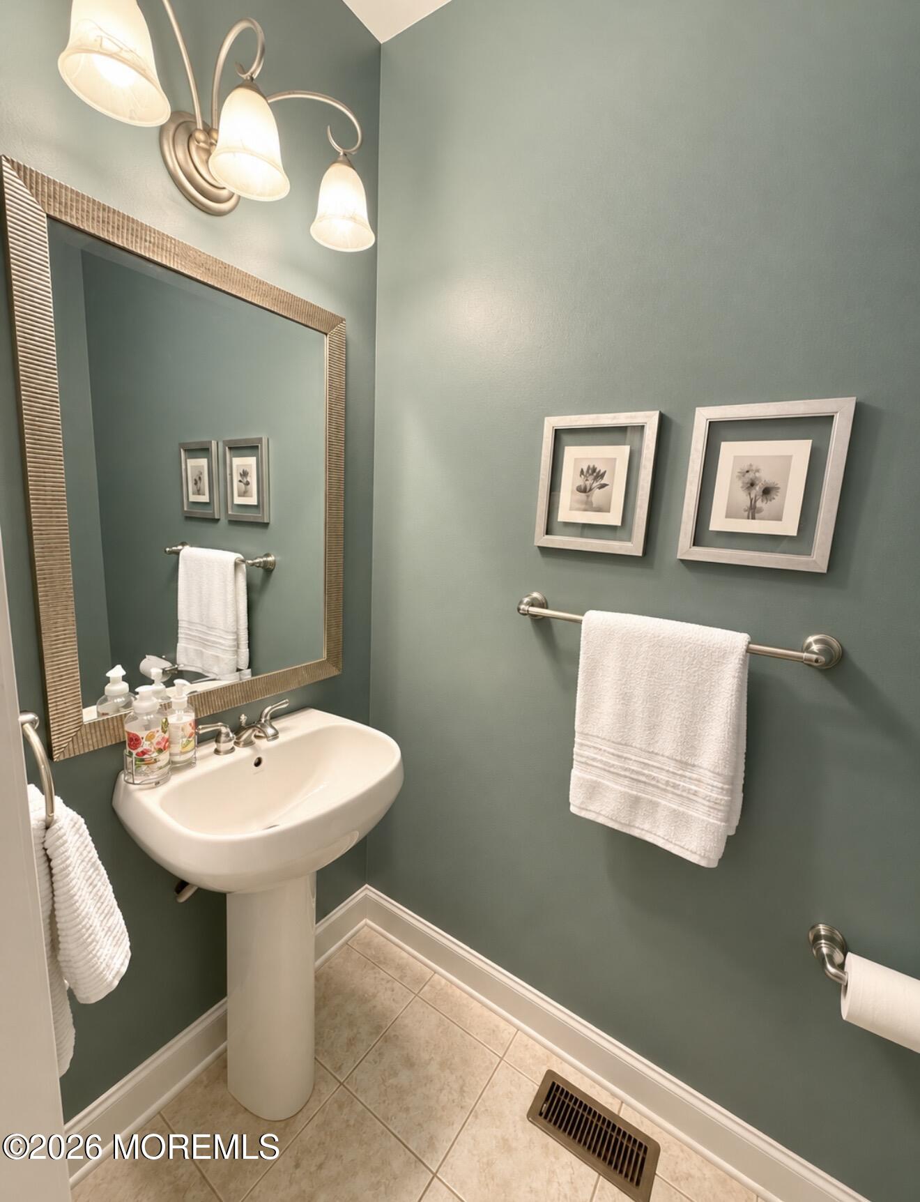 25 Brookfield Drive Jackson NJ 08527