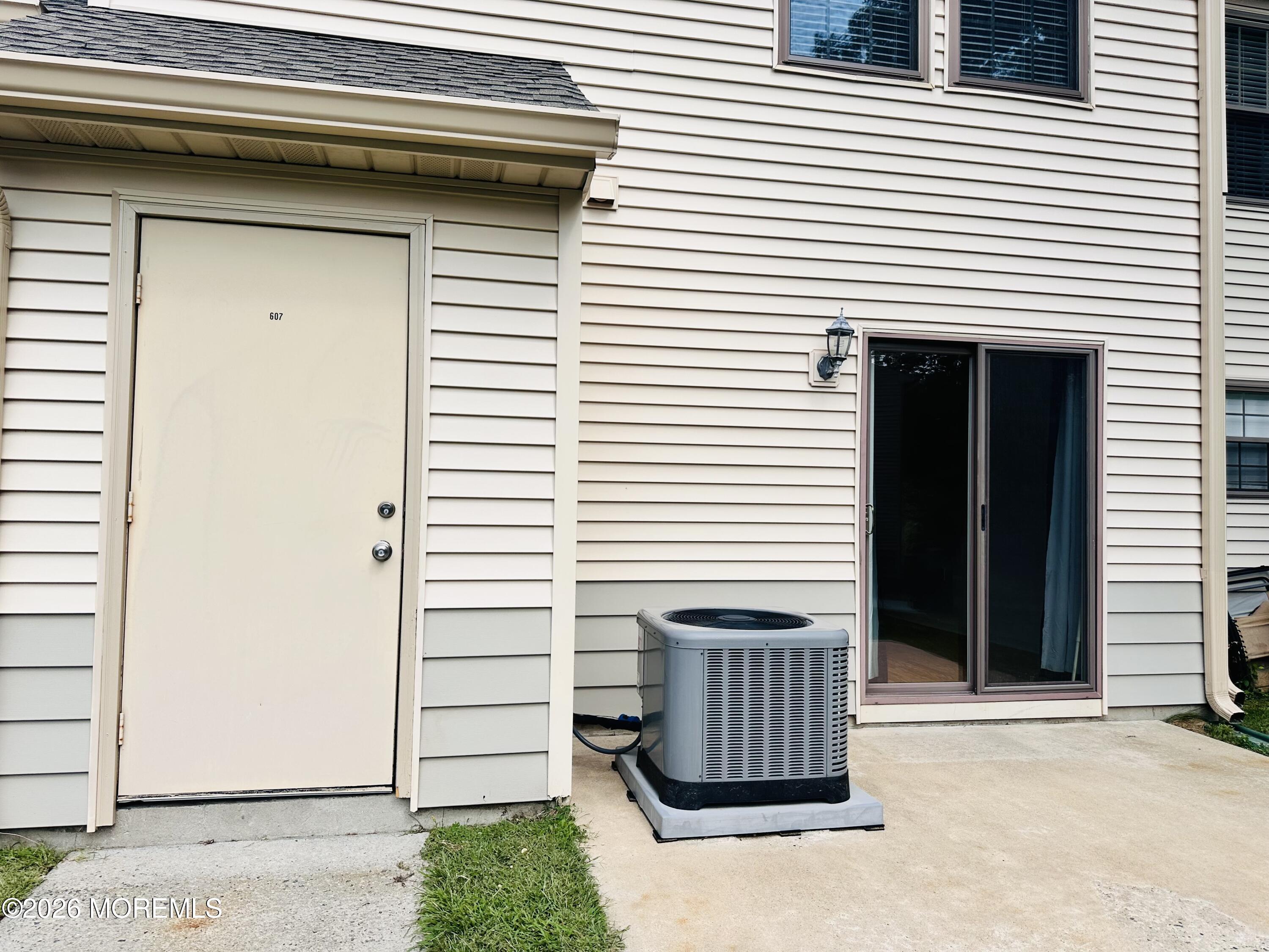 607 Bromelia Court Jackson NJ 08527