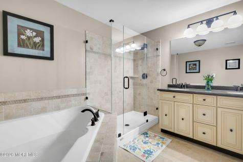 12 Skimmer Lane Middletown NJ 07758