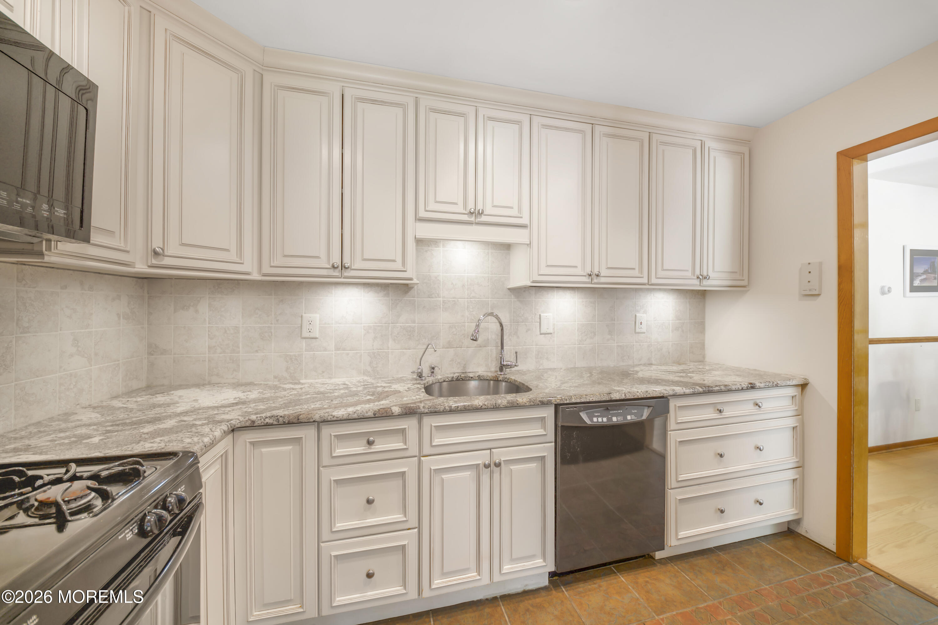 92 Wigwam Lane Tinton Falls NJ 07724