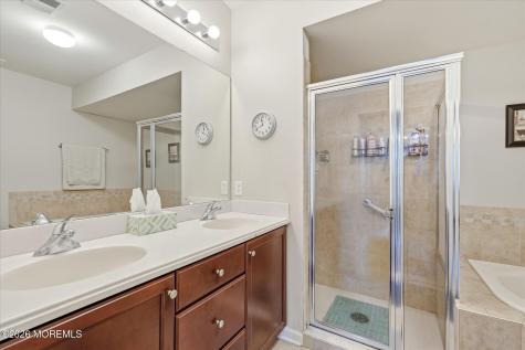 140 Melanie Way Manahawkin NJ 08050