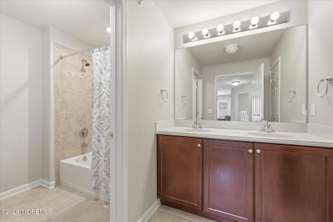 140 Melanie Way Manahawkin NJ 08050