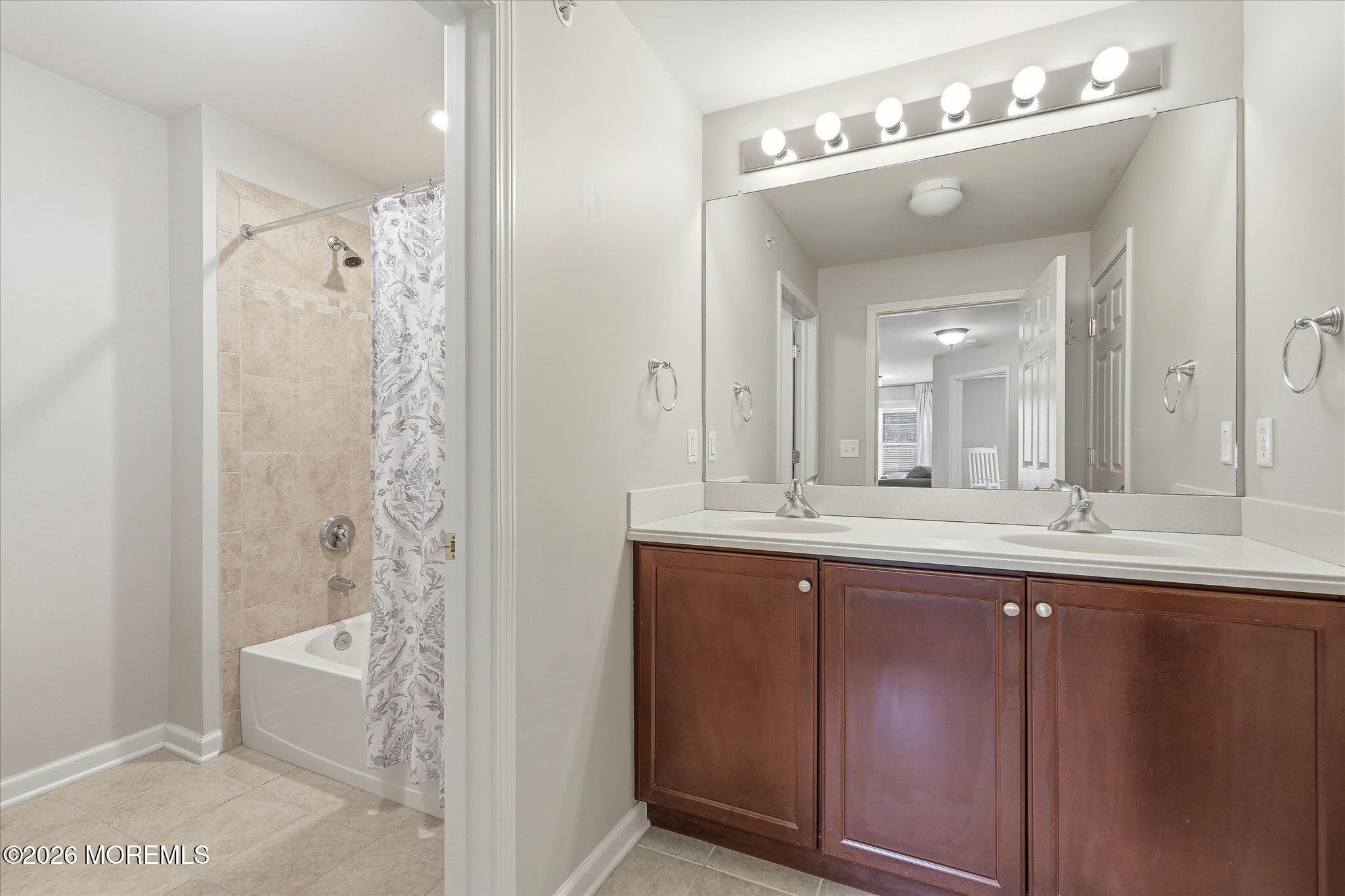 140 Melanie Way Manahawkin NJ 08050