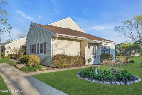 15 S Seas Court Barnegat NJ 08005