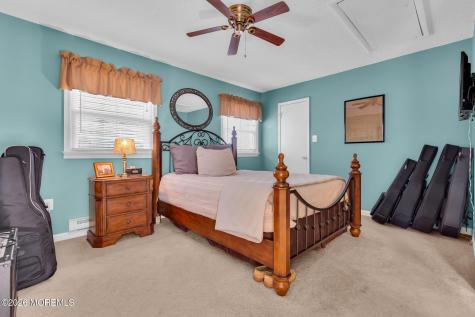 15 S Seas Court Barnegat NJ 08005