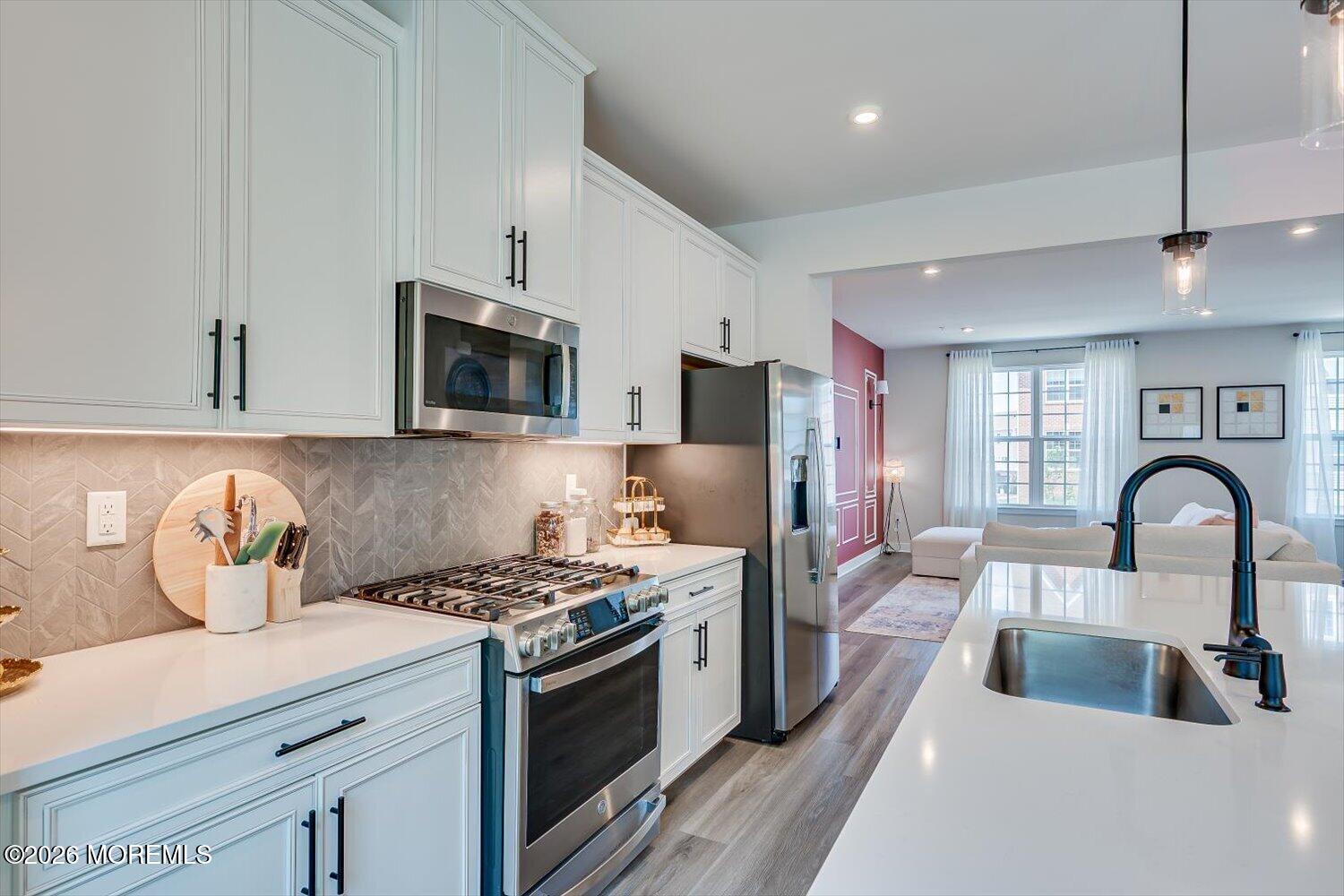 220 Anchor Way Aberdeen NJ 07721
