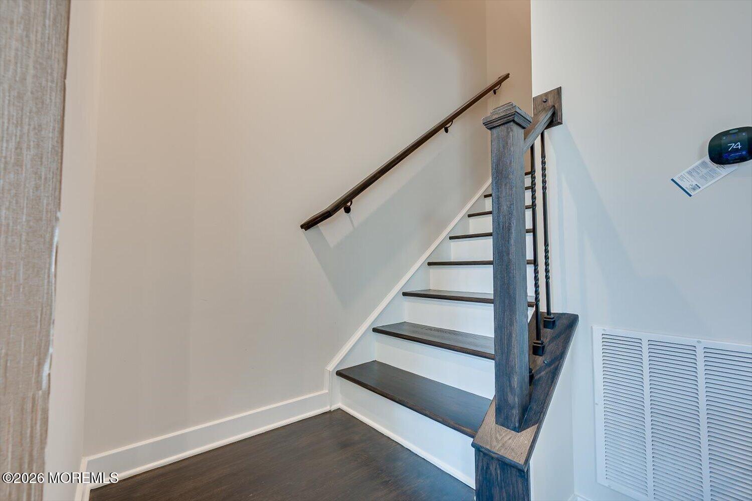 220 Anchor Way Aberdeen NJ 07721