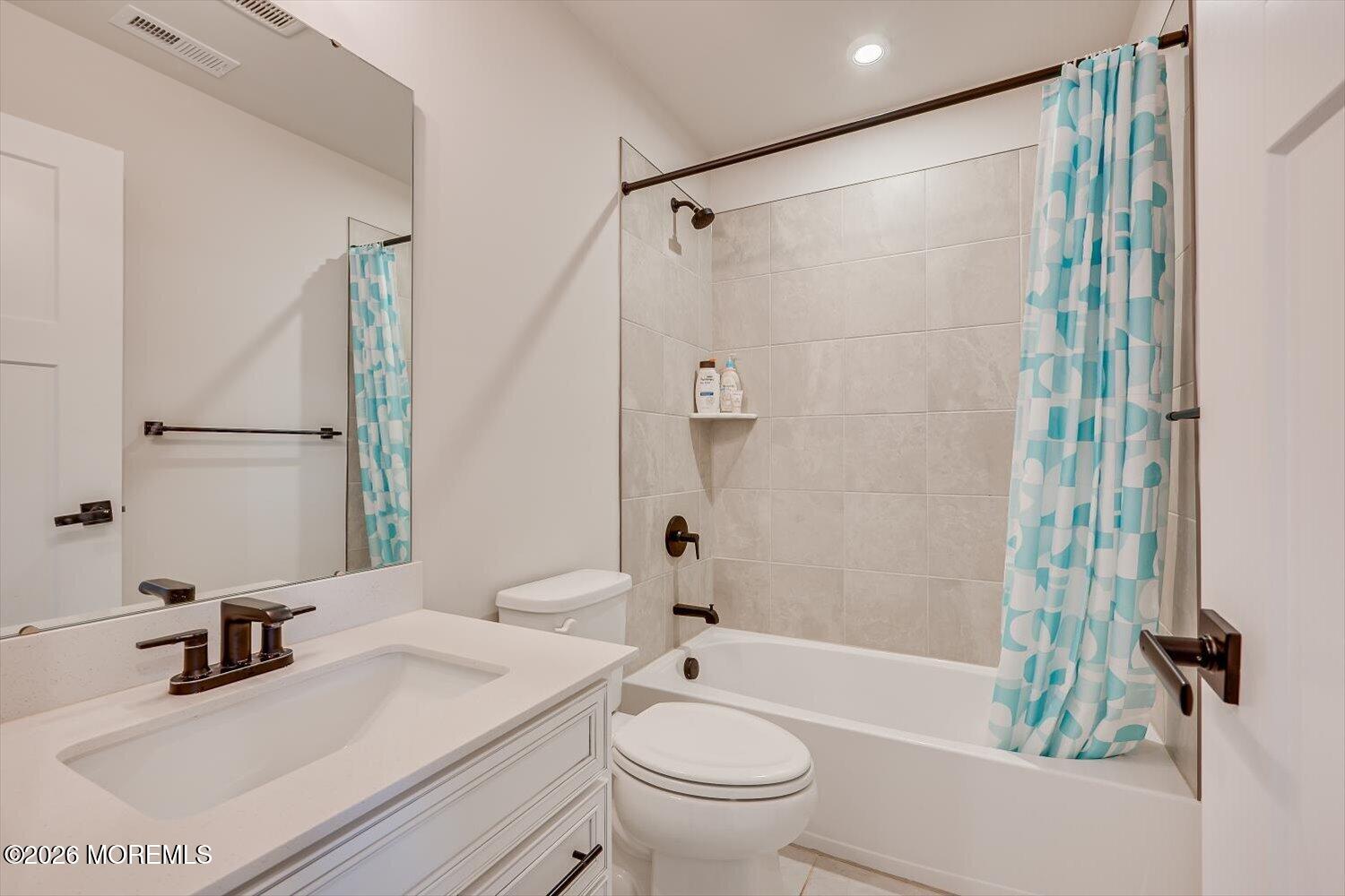 220 Anchor Way Aberdeen NJ 07721