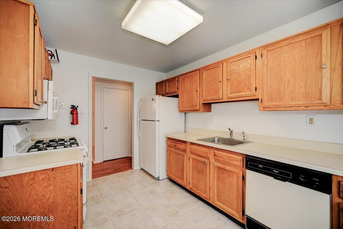 308 Balsam Court Howell NJ 07731