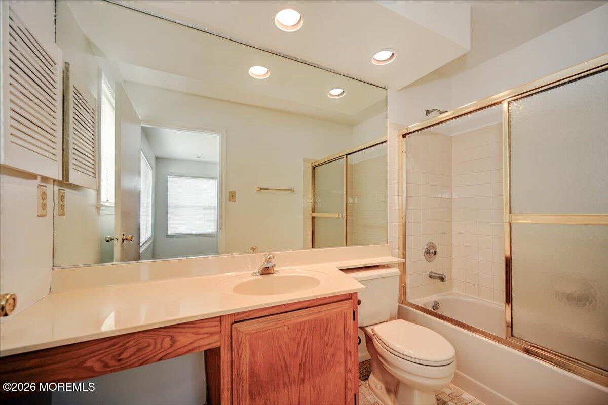 308 Balsam Court Howell NJ 07731
