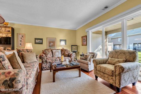 25 Steeple Chase Court Tinton Falls NJ 07724